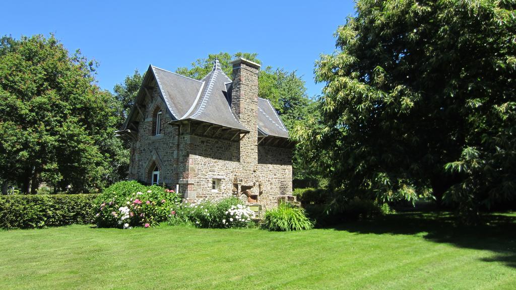 Holiday Home Château de Boucéel Mont Saint Michel Vergoncey Extérieur photo